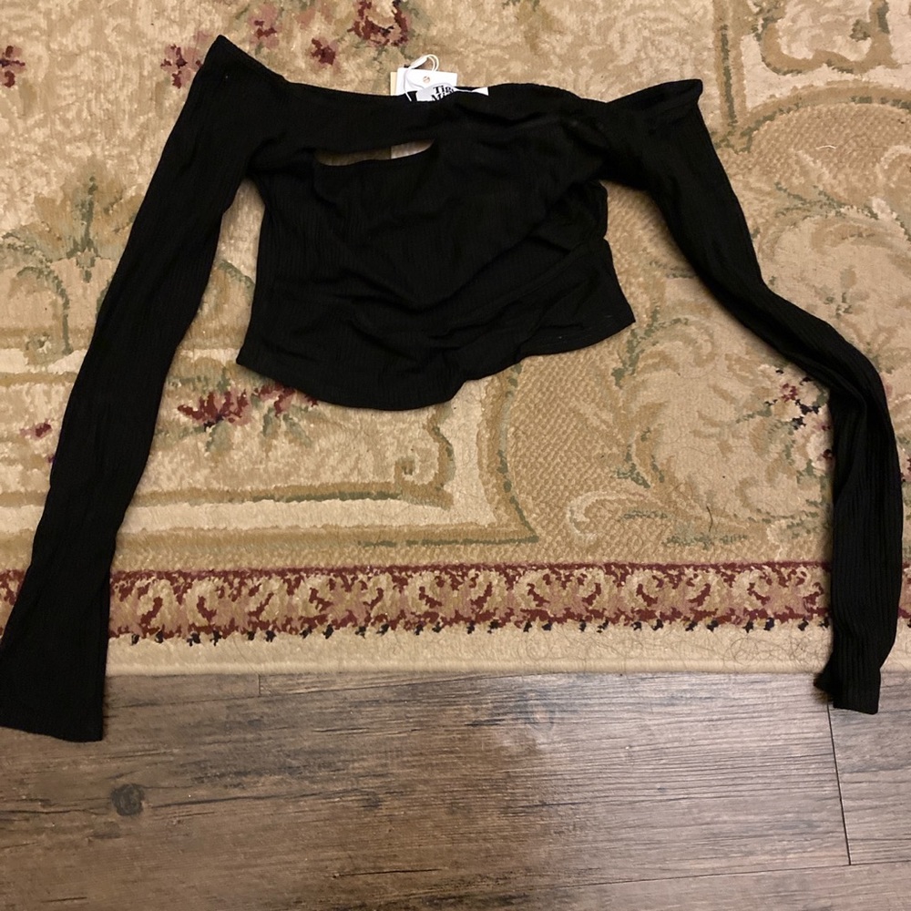 New top with tags